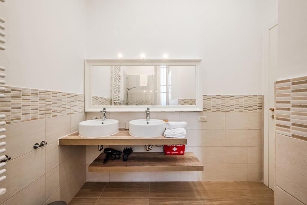 Centrale'S Nest - Elegant Apt Close To Central Station Milão Exterior foto